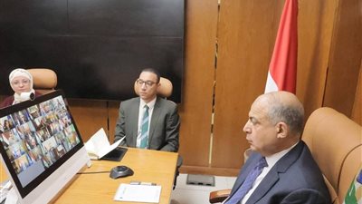 محافظ المنيا يشارك اجتماع المحافظين لمتابعة السلع والكهرباء