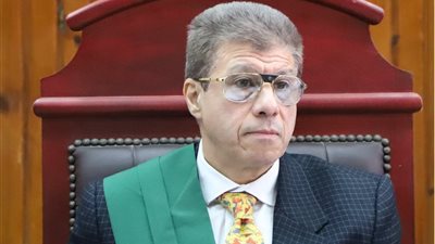 «عصابة الأربعة» جردوه من ملابسه ووقع المحظور.. ماذا حدث في «جلسة التدليك» لثري عربي بالجيزة؟