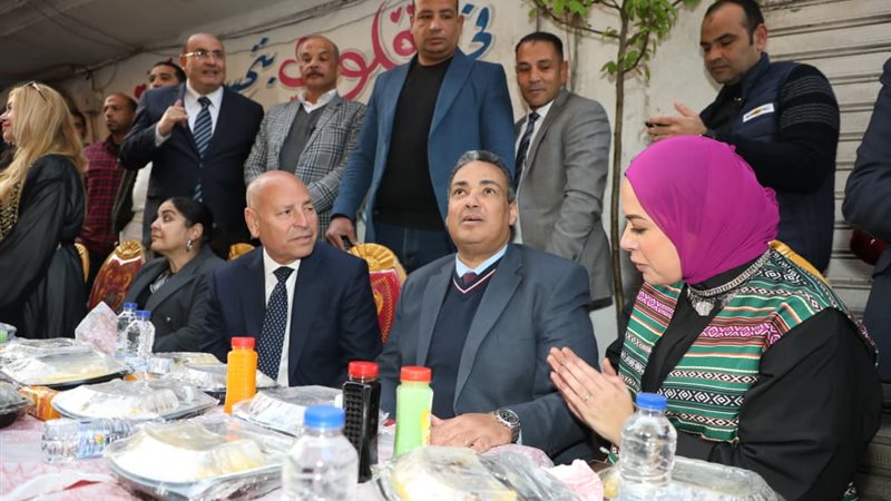 محافظ القاهرة يشارك