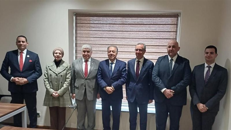 لجنة أفريقية النواب