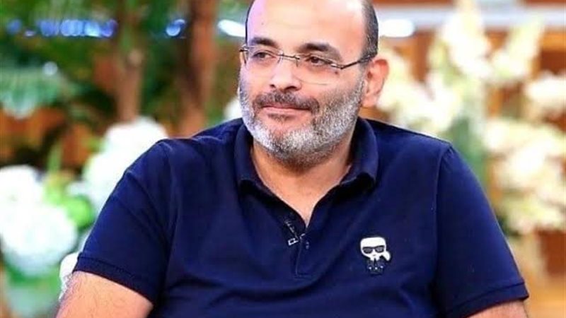 أيمن بهجت قمر 