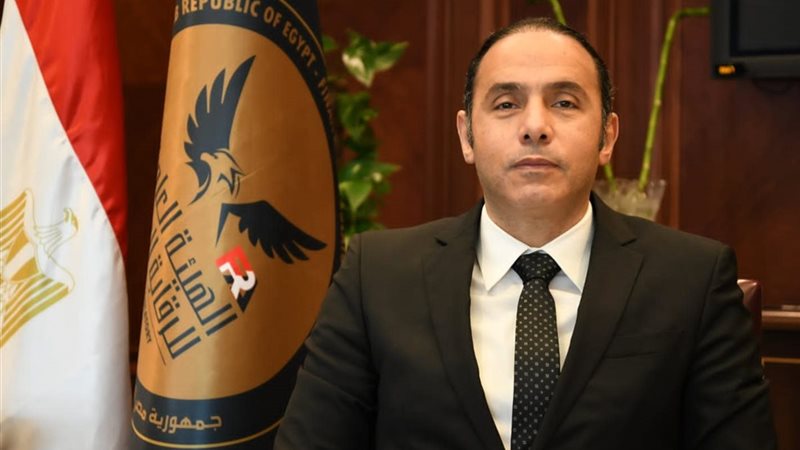  الدكتور إسلام عزام