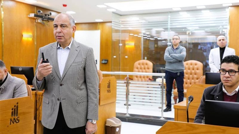 محافظ المنيا يراقب