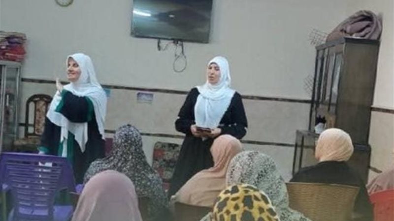 واعظات البحيرة