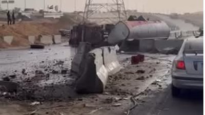 انقلاب سيارة نقل محملة بالسولار يعطل الحركة المرورية في أكتوبر