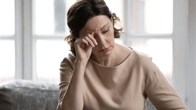 أبرزها العزلة والقلق.. علامات الإصابة بالخرف في سن الأربعين 