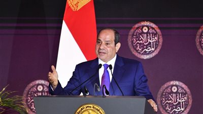 السيسي يطالب بدعم الثقافة والفنون لتعزيز الوعي الوطني