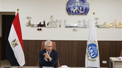 مجلس جامعة المنيا الأهلية يناقش تطوير المعامل والإجراءات الأمنية
