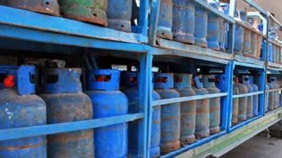 ضبط تاجر بدمنهور لبيعه 704 أسطوانات بوتاجاز مدعمة في السوق السوداء