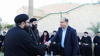 بحضور النواب ورجال الدين.. محافظ المنيا يشهد إفطارًا جماعيًا احتفالًا بالعيد القومي