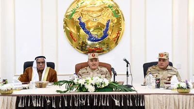 قيادة قوات شرق القناة لمكافحة الإرهاب تنظم حفل إفطار لشيوخ وعواقل سيناء