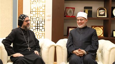 مفتي الجمهورية يستقبل وفد الكنيسة السريانية الأرثوذكسية للتهنئة بعيد الفطر