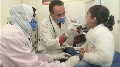 الصحة تصل لأهالي المنيا.. قافلة 