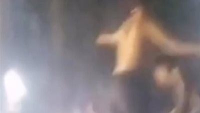 احتفال يتحول لفضيحة.. رقص عارٍ فوق سيارة يجتاح شوارع نجع حمادي والأمن يتدخل 