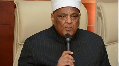 عباس شومان ينفي تشيّع علماء الأزهر ويؤكد وحدة الصف