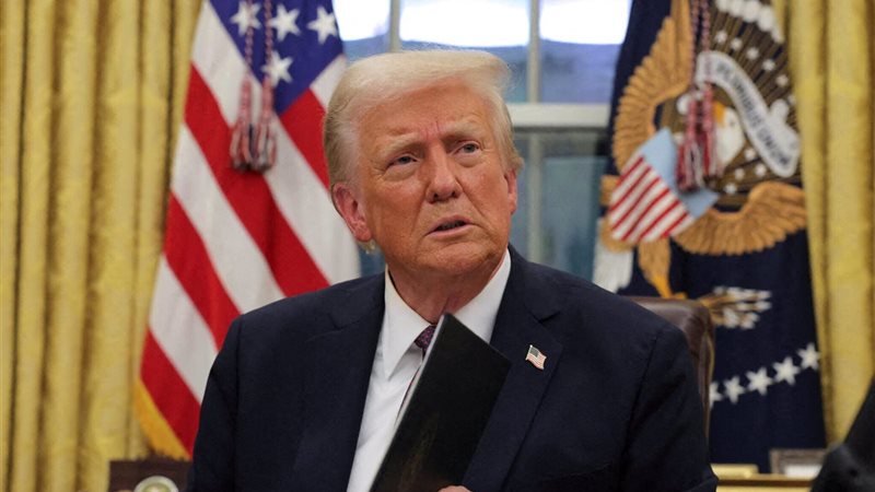 الرئيس الأمريكي دونالد