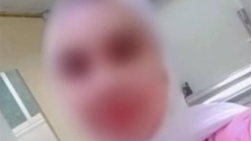 فتاة البحيرة المتغيرة