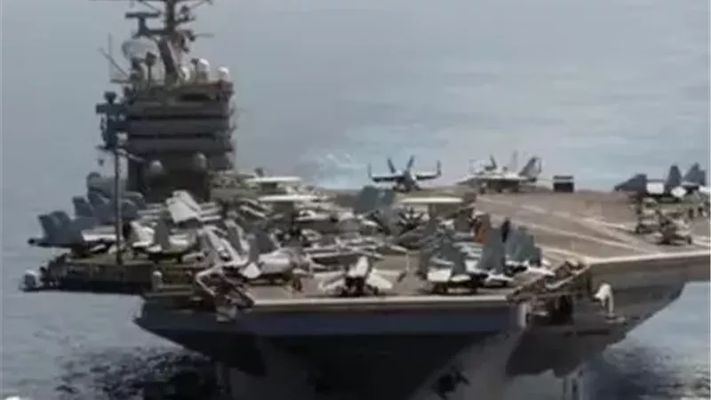 حاملة الطائرات أبراهام