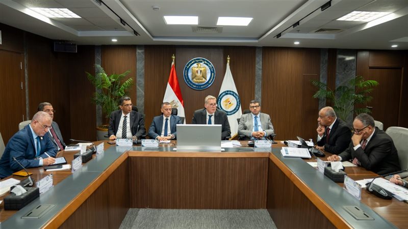 وزير البترول