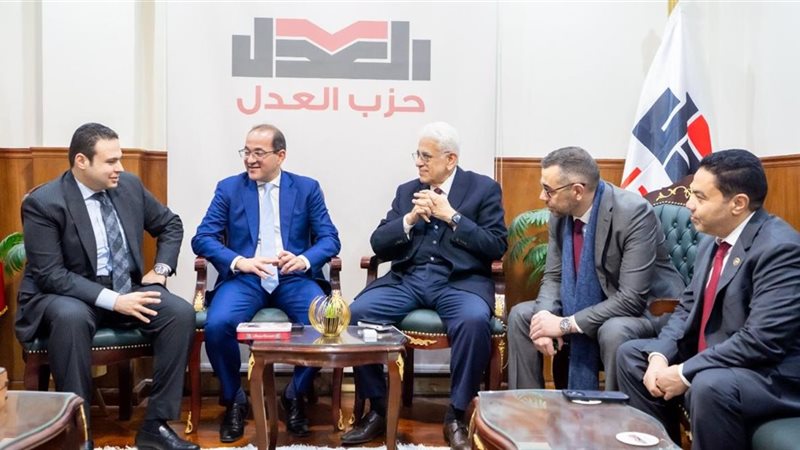 جانب من الحوار 