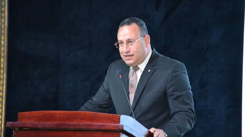 عبدالعزيز قنصوة