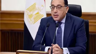 رئيس الوزراء يجتمع بالمجموعة الاقتصادية لمراجعة أولويات المرحلة الحالية