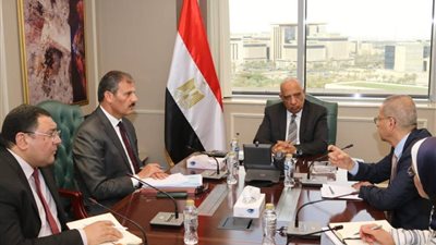 وزير الكهرباء:متابعة كفاءة الطاقة في مختلف قطاعات الاستخدام لمنع الهدر وترشيد الاستهلاك ضرورة