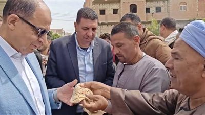 حملة تموينية على مخابز بني أحمد الغربية تسفر عن تحرير 17 مخالفة