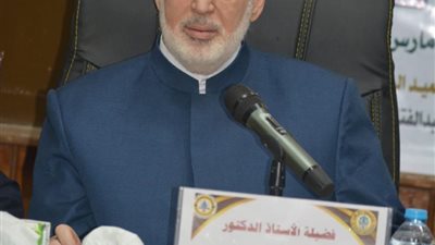 تأثير الرقمنة على الأسرة.. الأزهر يحذر من أنماط نزاع حديثة