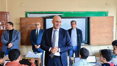 متابعة انضباط التعليم بالغربية.. جولة مفاجئة من وزير التعليم