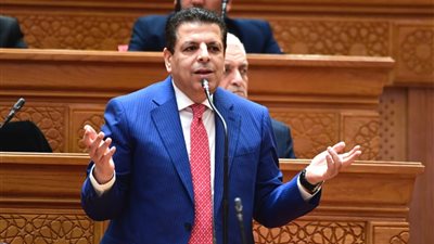 برلماني يرفض قرض الفرص والرفاهية: نمر بدوامة ويجب السيطرة على الديون