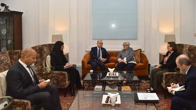 الاستثمار: نعمل على ربط السوق المحلي بالمراكز المالية العالمية وتعزيز برامج بناء القدرات الفنية