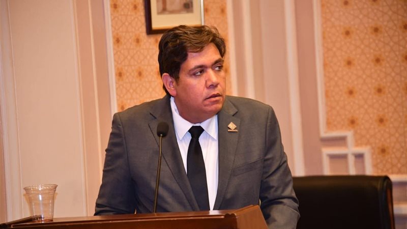 النائب أح عبد اللاه،