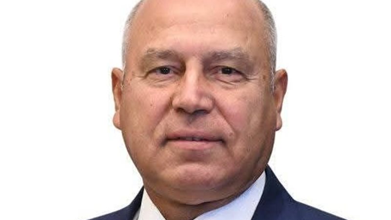 الفريق مهندس كامل