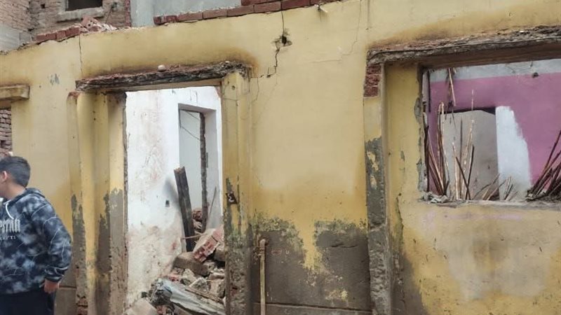 انهيار منزل 