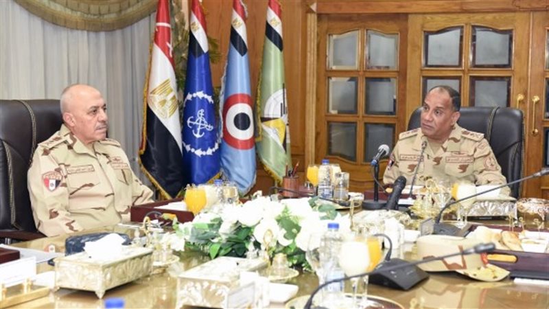 وزير الدفاع 