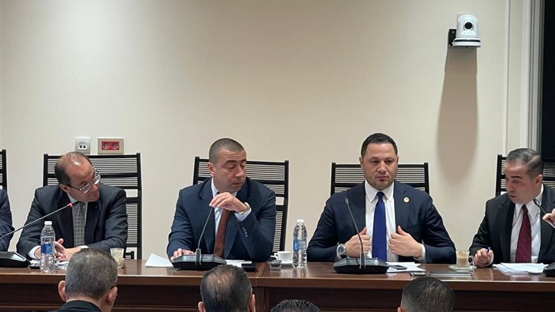 لجنة الصناعة