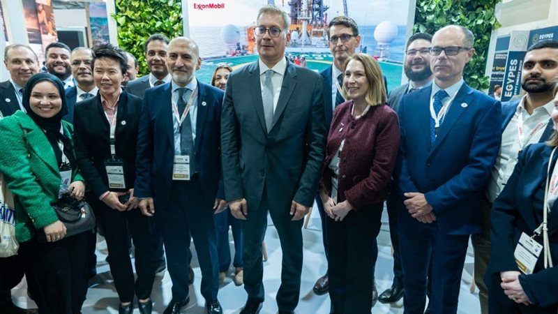 وزير البترول يتفقد