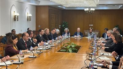 مساعدا وزير الخارجية يعقدان جلسة إحاطة مع سفراء الدول الأوروبية حول تطورات برنامج الإصلاح الاقتصادي فى مصر