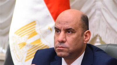 توجيهات عاجلة من وزير العمل.. متابعة تنفيذ نظام العمل عن بُعد بالمحافظات