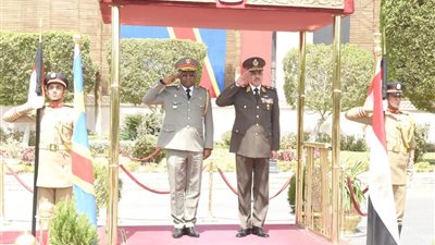 الفريق أحمد خليفة يلتقى رئيس هيئة الأركان العامة بجمهورية الكونغو الديمقراطية