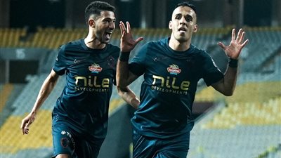 «ناصر فان باستن».. أيمن يونس يتغنى بنجم الزمالك