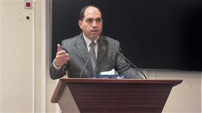 النائب عمرو درويش يستعرض مشروع قانون الإدارة المحلية أمام لجنة البرلمان