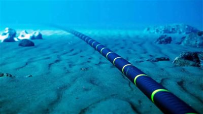 خبير أمن معلومات يحذر: تهديد كابلات الإنترنت في هرمز قد يربك الاتصالات عالميًا