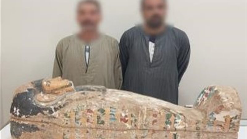 التابوت والمتهمين