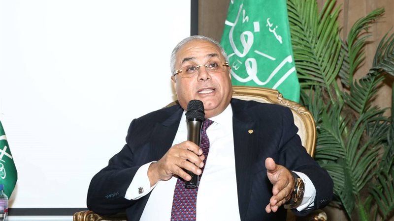 الدكتور هاشم السيد