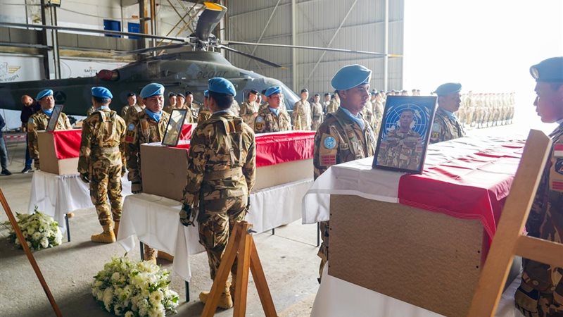 يونيفيل تُكرّم جنودًا