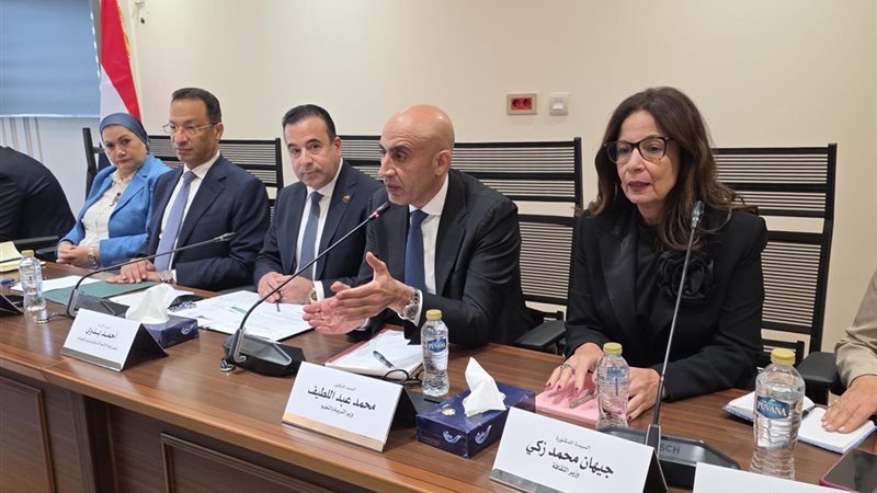 لجنة الاتصالات 