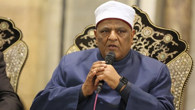 الدكتور عباس شومان