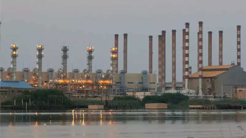 منشآت الطاقة في ايران